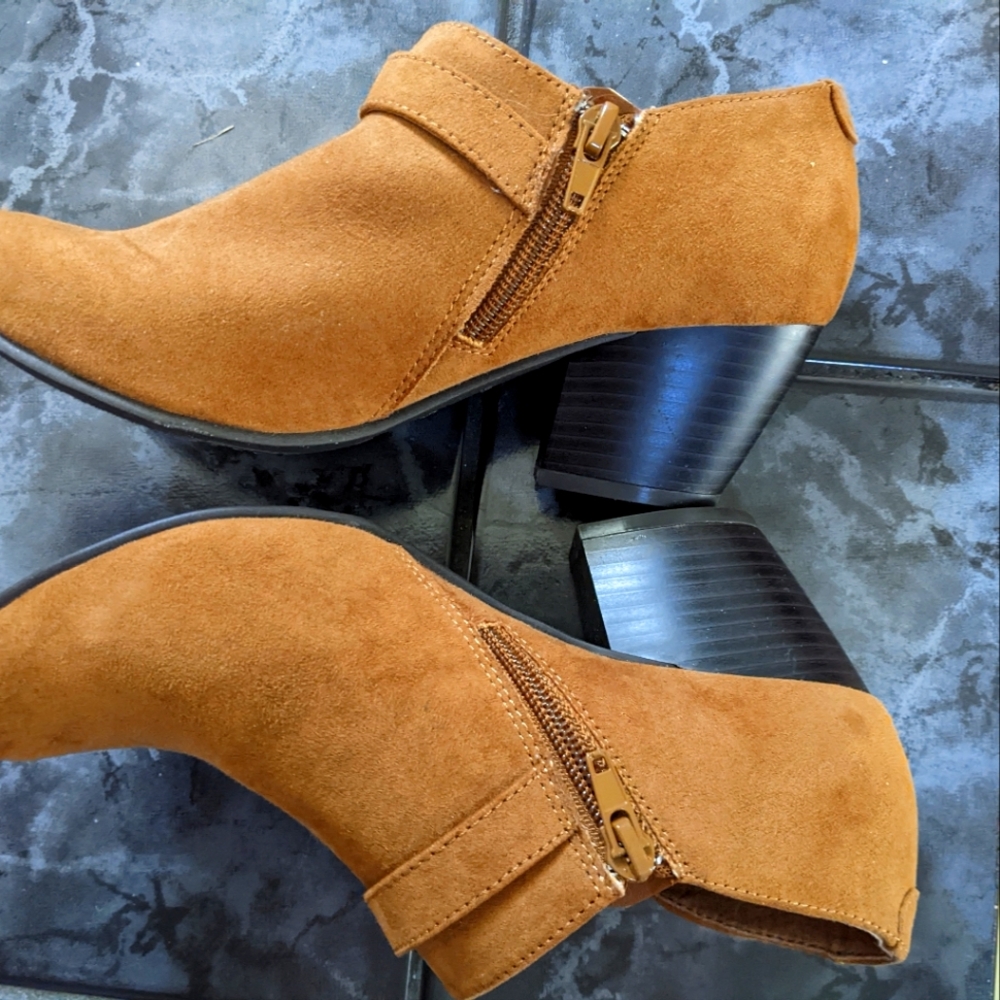 Short Boots